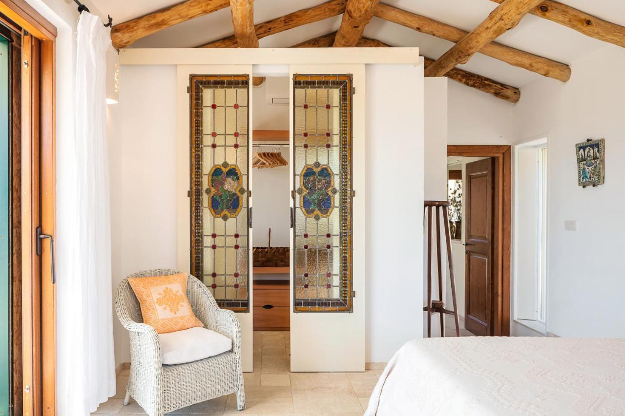 Bed and Breakfast Albero Capovolto Гольфо-Аранчи Экстерьер фото