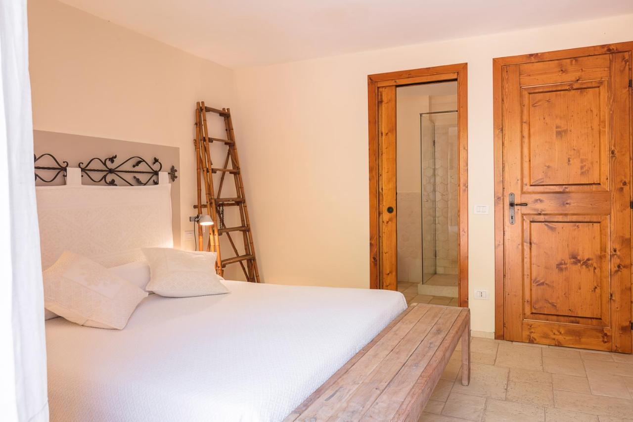 Bed and Breakfast Albero Capovolto Гольфо-Аранчи Экстерьер фото